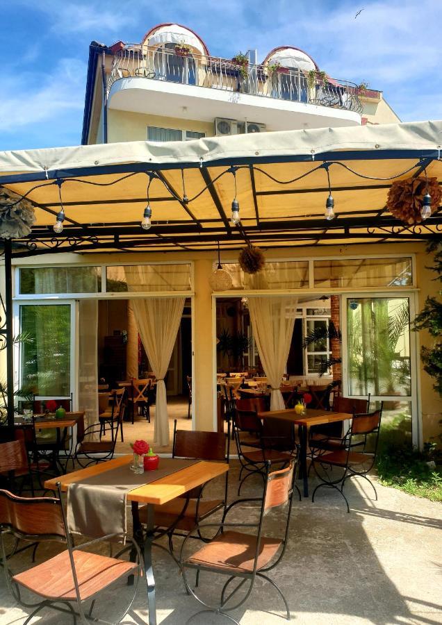 Hotel Feniks Lozenets Extérieur photo