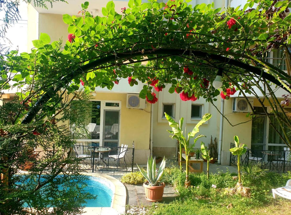 Hotel Feniks Lozenets Extérieur photo