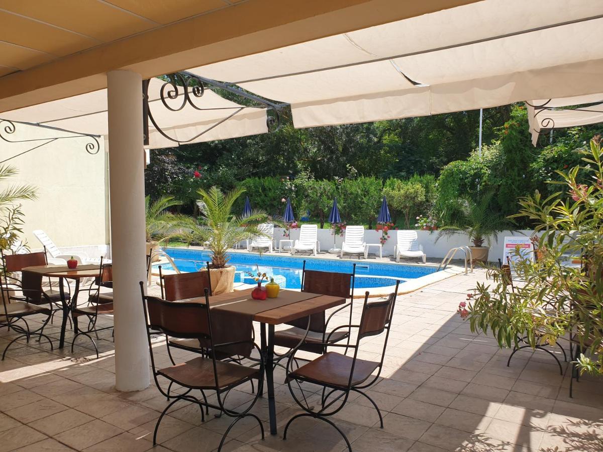 Hotel Feniks Lozenets Extérieur photo