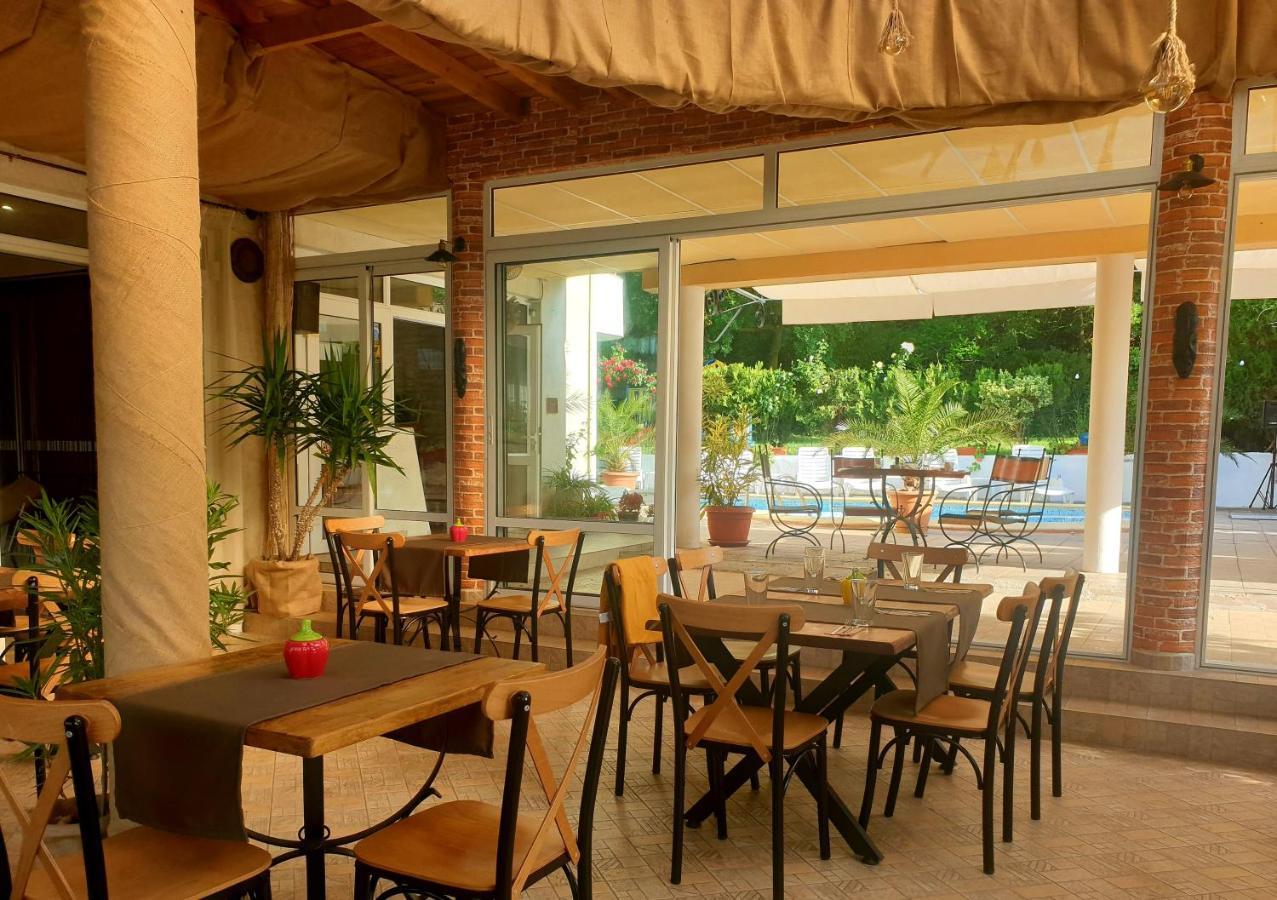 Hotel Feniks Lozenets Extérieur photo