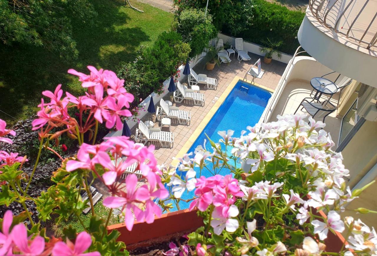 Hotel Feniks Lozenets Extérieur photo