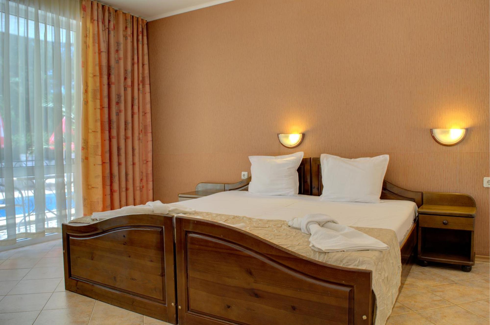 Hotel Feniks Lozenets Extérieur photo