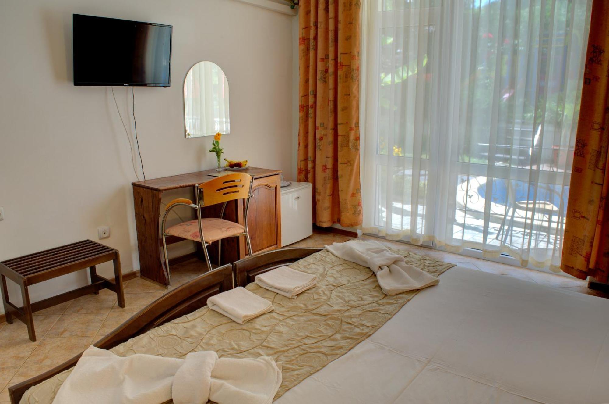 Hotel Feniks Lozenets Extérieur photo