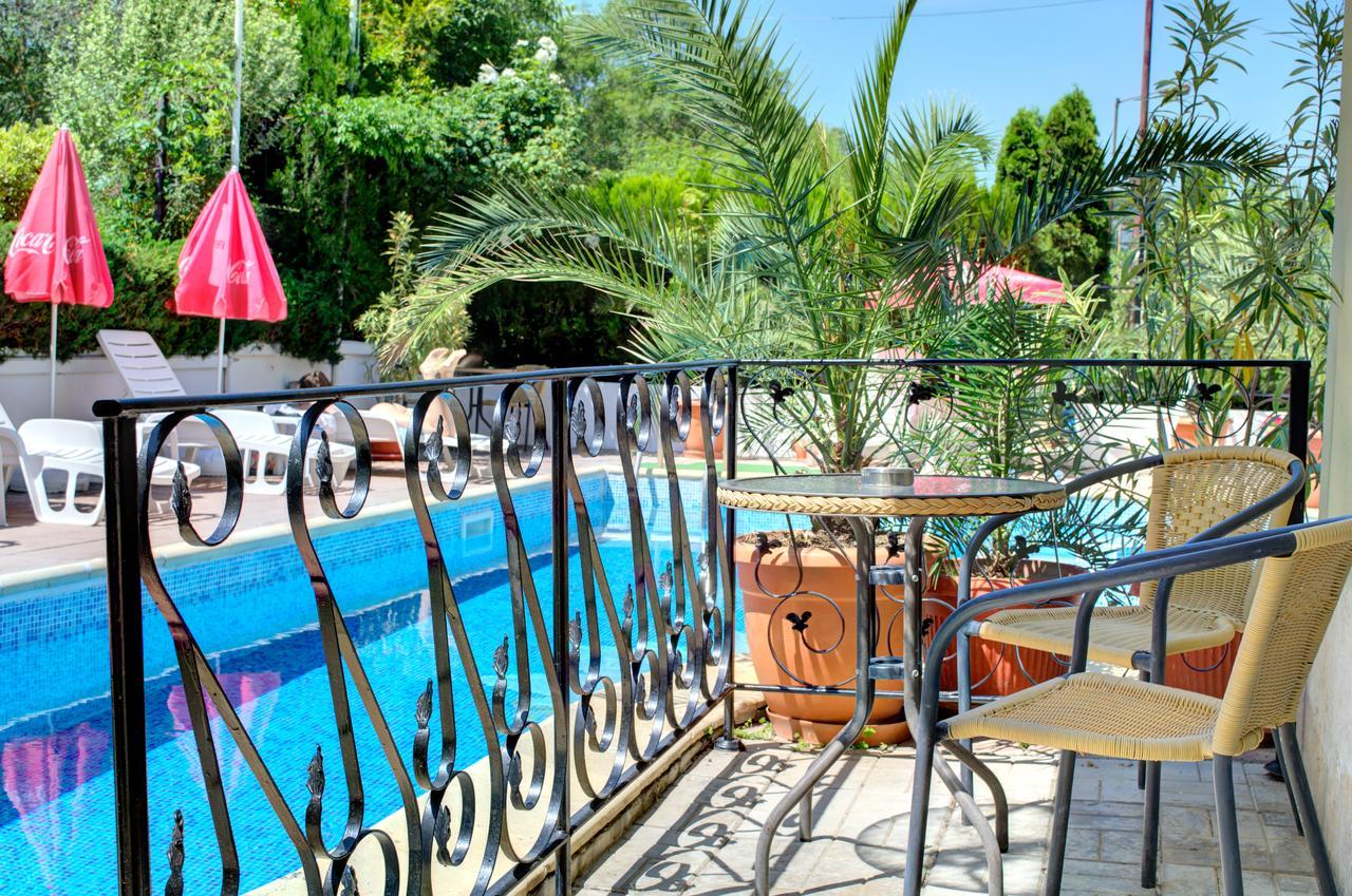 Hotel Feniks Lozenets Extérieur photo